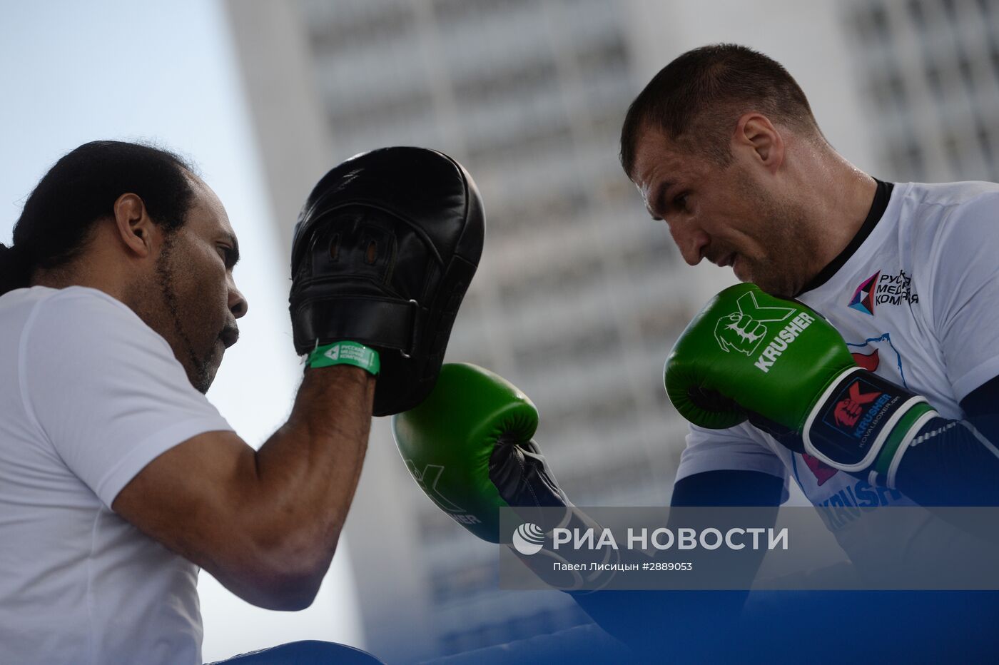 Бокс. Тренировка Сергея Ковалева и Айзека Чилембы