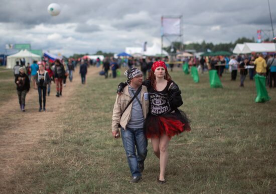 Музыкальный фестиваль "Нашествие 2016". День первый