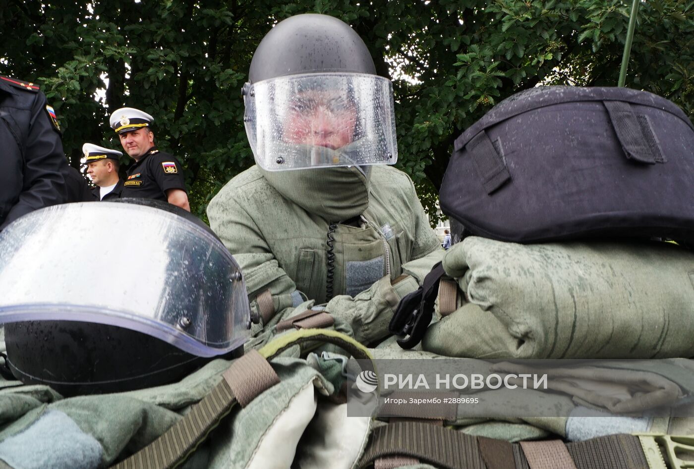 Выставка вооружения Балтийского флота в рамках празднования Дня города
