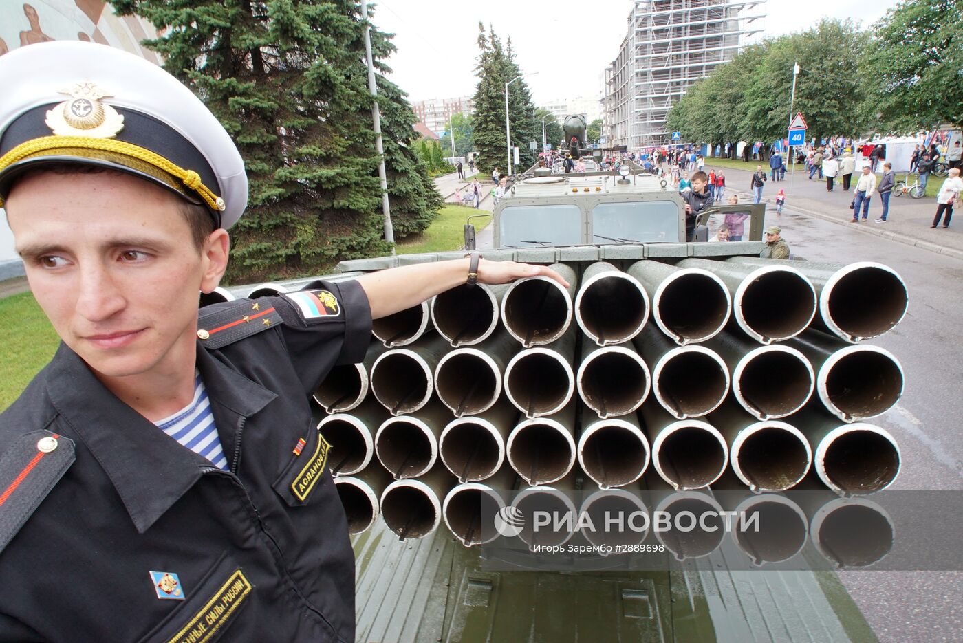 Выставка вооружения Балтийского флота в рамках празднования Дня города