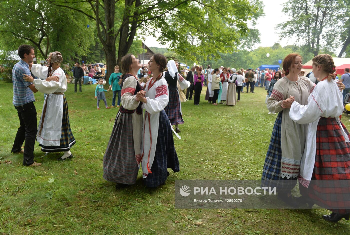 Праздник поэзии, песни и народных ремесел в Белоруссии