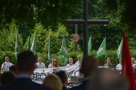 Марш памяти жертв Волынской резни в Польше