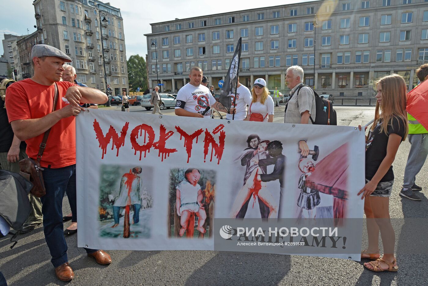 Акция в честь годовщины Волынской резни в Варшаве