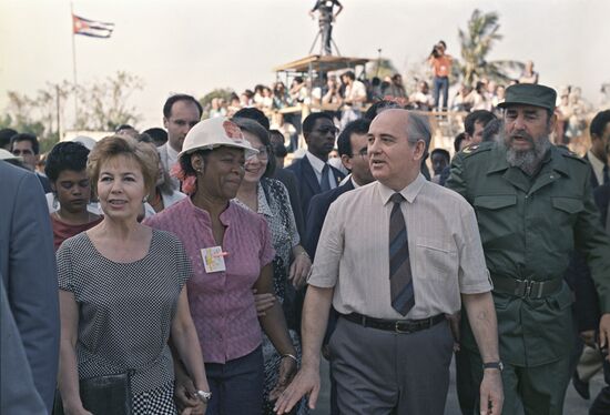 Официальный визит М.С.Горбачева на Кубу