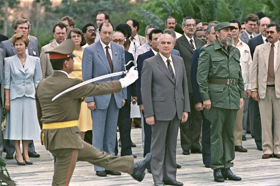 Официальный визит М.С.Горбачева на Кубу