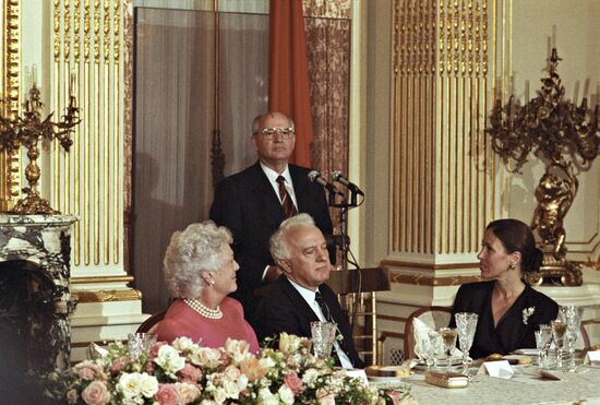 Официальный визит М.С.Горбачева в США