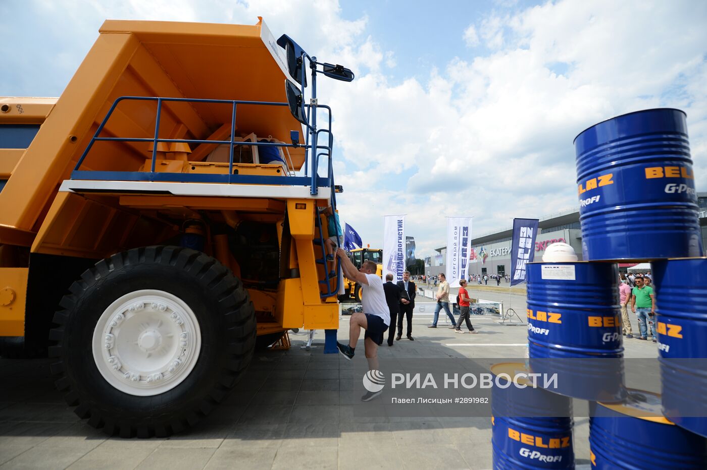 Международная выставка "Иннопром-2016". День третий