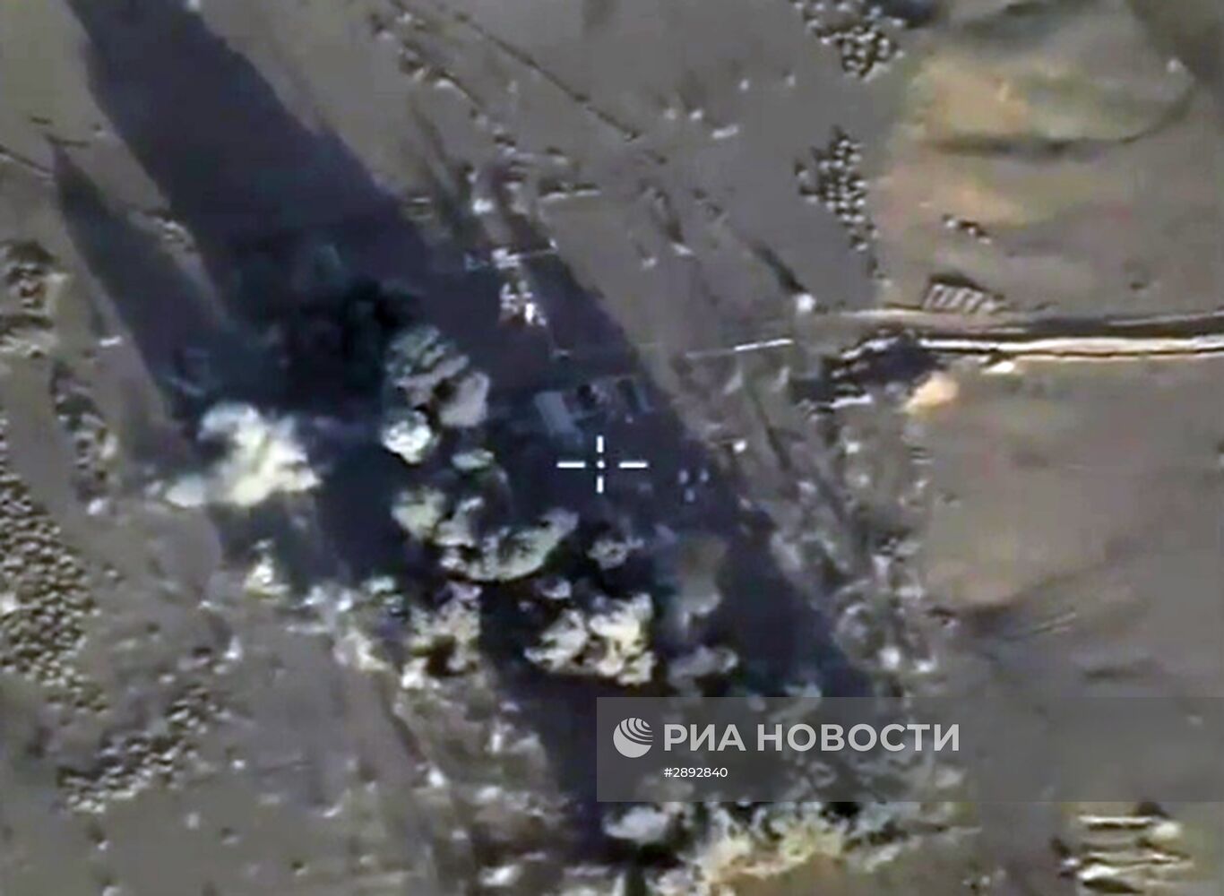 Удар бомбардировщиков Ту-22 по вновь выявленным объектам ИГ в районах Пальмиры