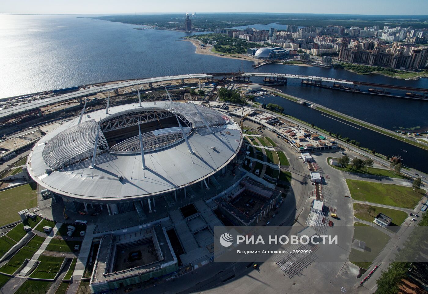 Строительство стадиона "Зенит-Арена" в Санкт-Петербурге