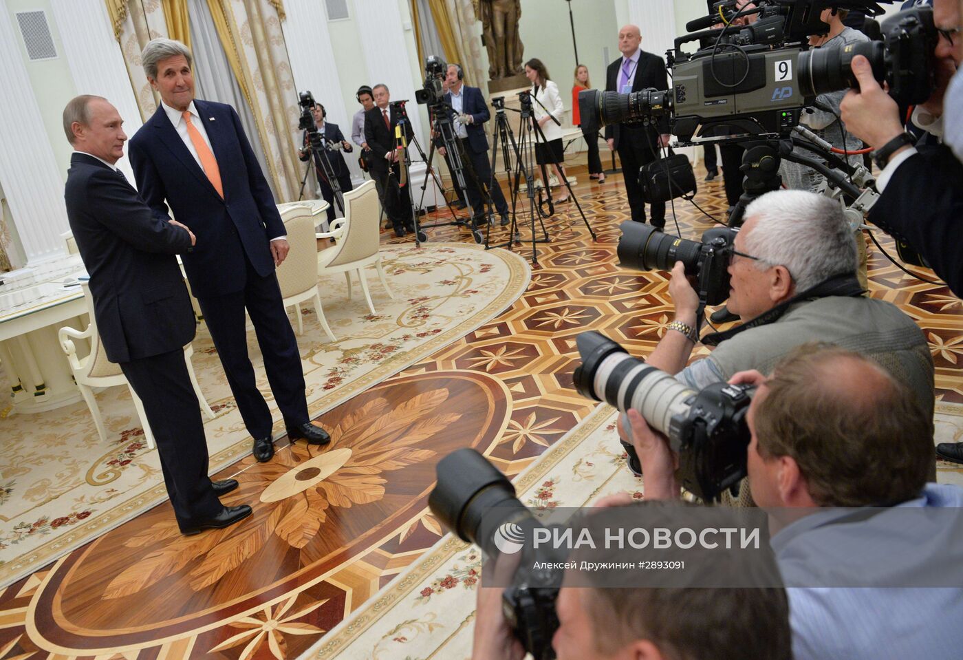 Рабочая встреча президента РФ В. Путина с государственным секретарем США Дж. Керри