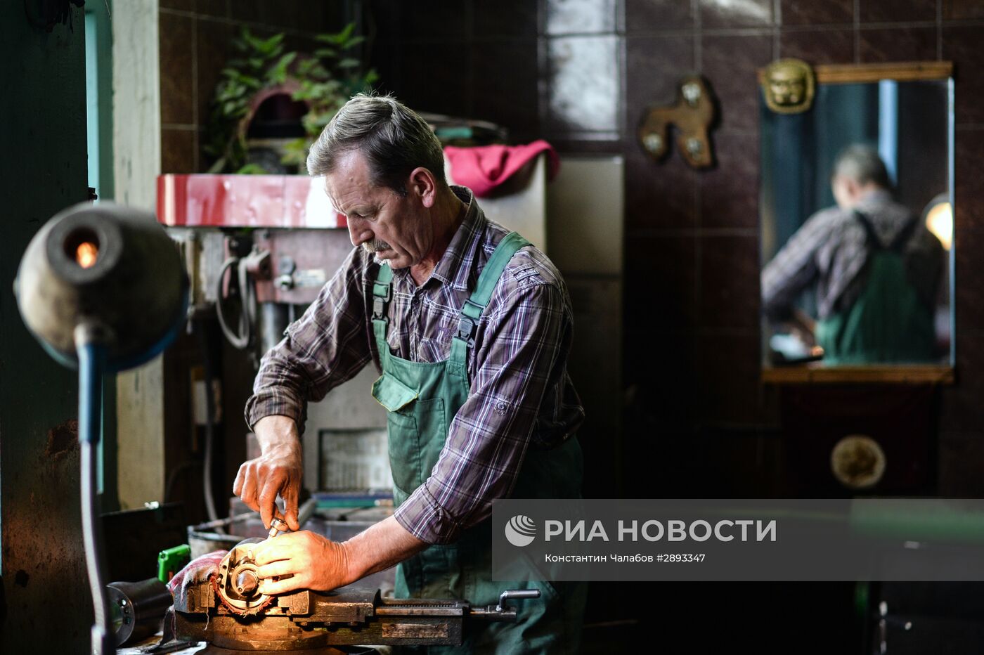 Автобусно-троллейбусный парк в Великом Новгороде