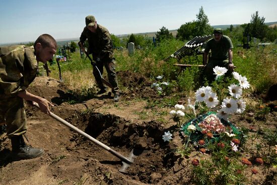 Эксгумация останков погибших в ДНР