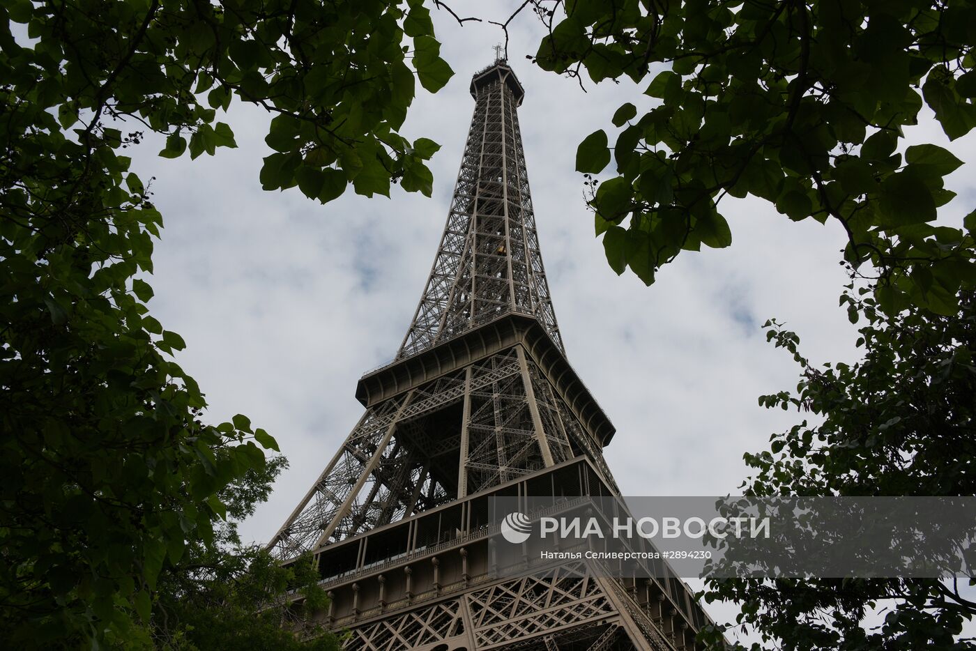 Города мира. Париж