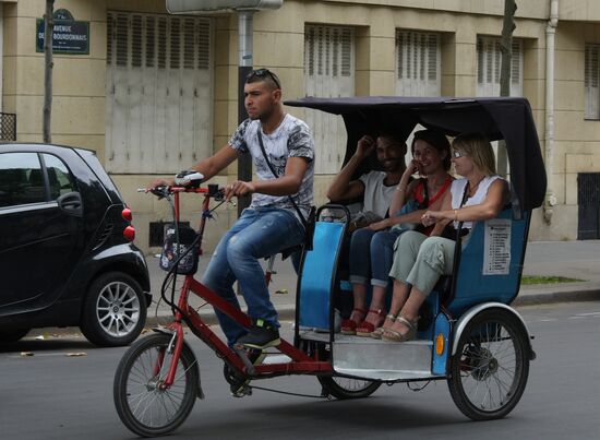 Города мира. Париж