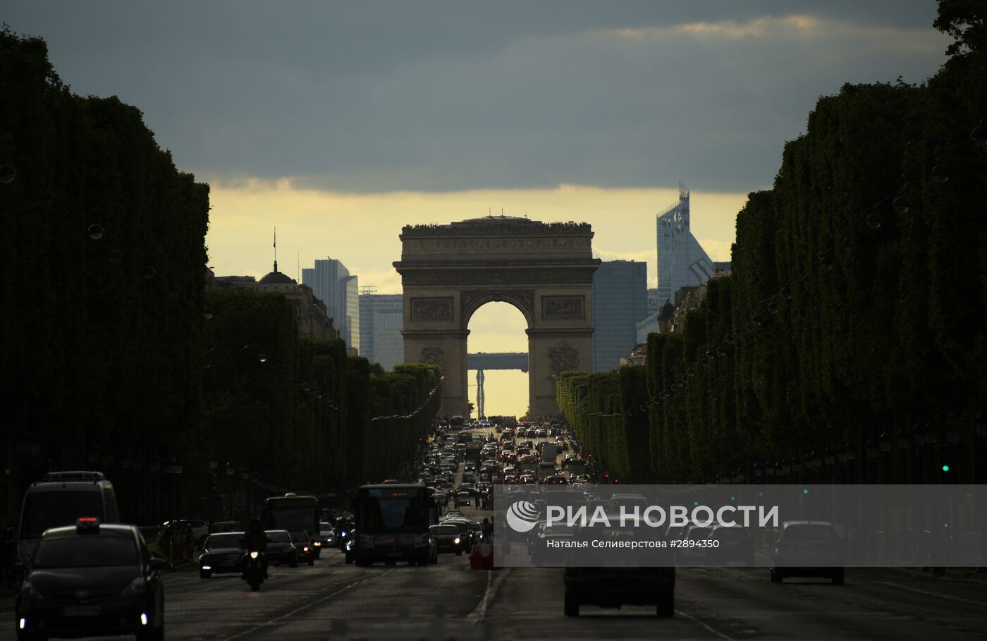 Города мира. Париж