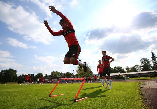 Футбол. Учебно-тренировочный сбор ФК "Спартак"