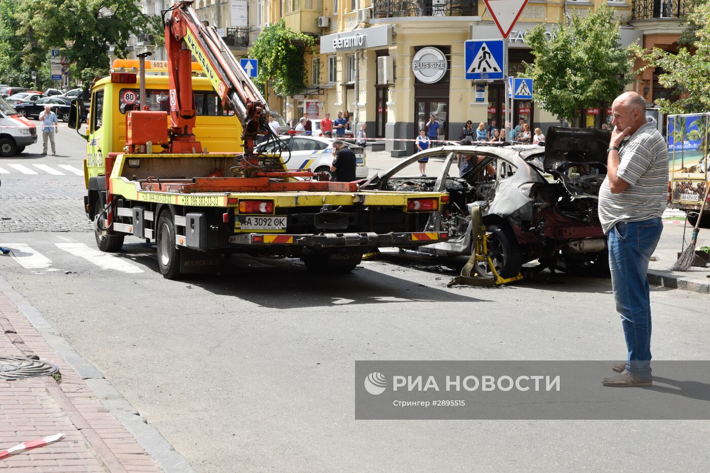 Журналист Павел Шеремет погиб в результате взрыва автомобиля в Киеве