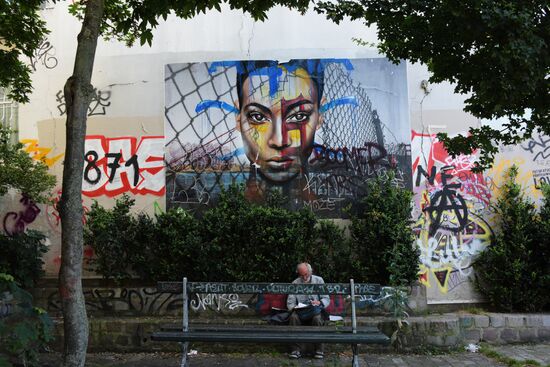 Города мира. Париж