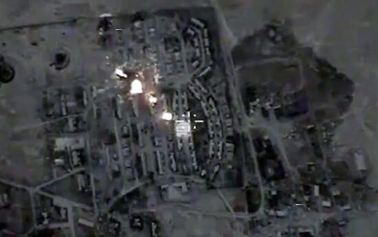 Авиаудары по объектам ИГ в Сирии