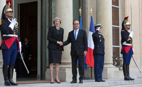 Встреча премьер-министра Великобритании Терезы Мэй и президента Франции Франсуа Олланда