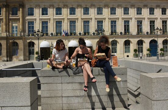 Города мира. Париж