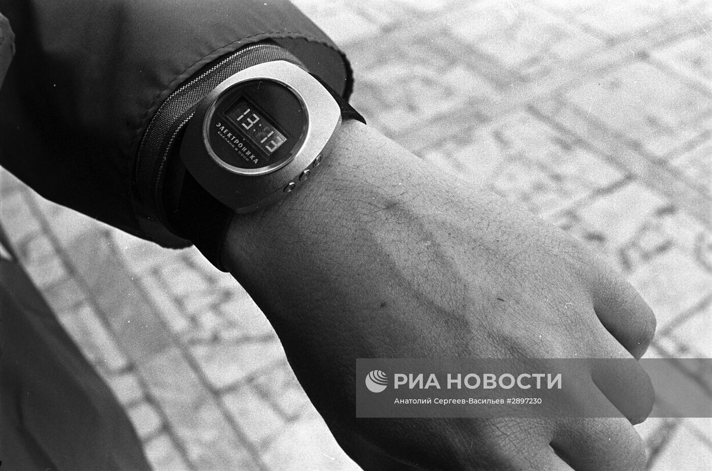 Советские наручные часы "Электроника"