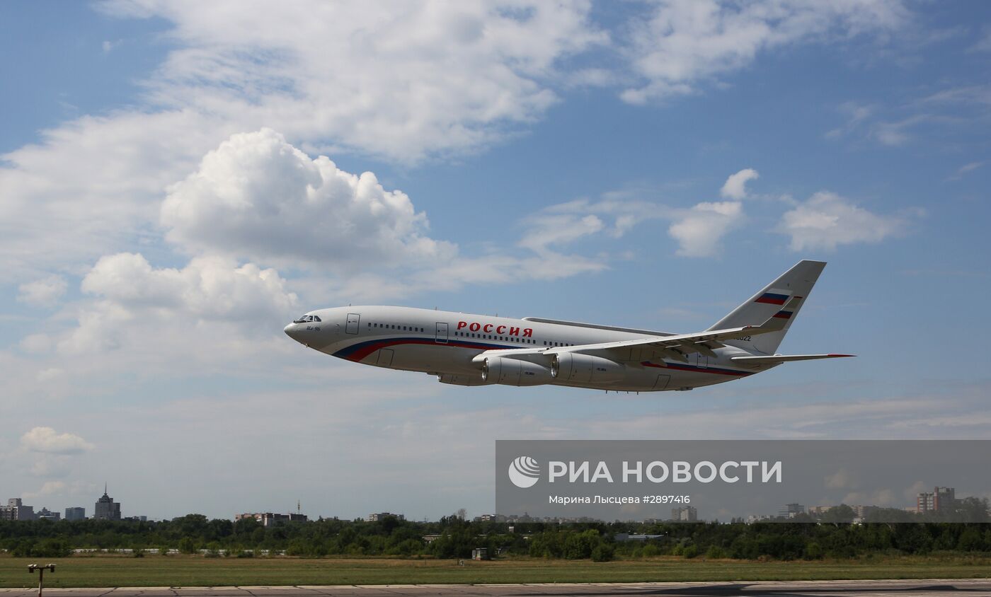 Пассажирский самолет Ил-96, переданный в Специальный летный отряд "Россия" Управления делами президента РФ