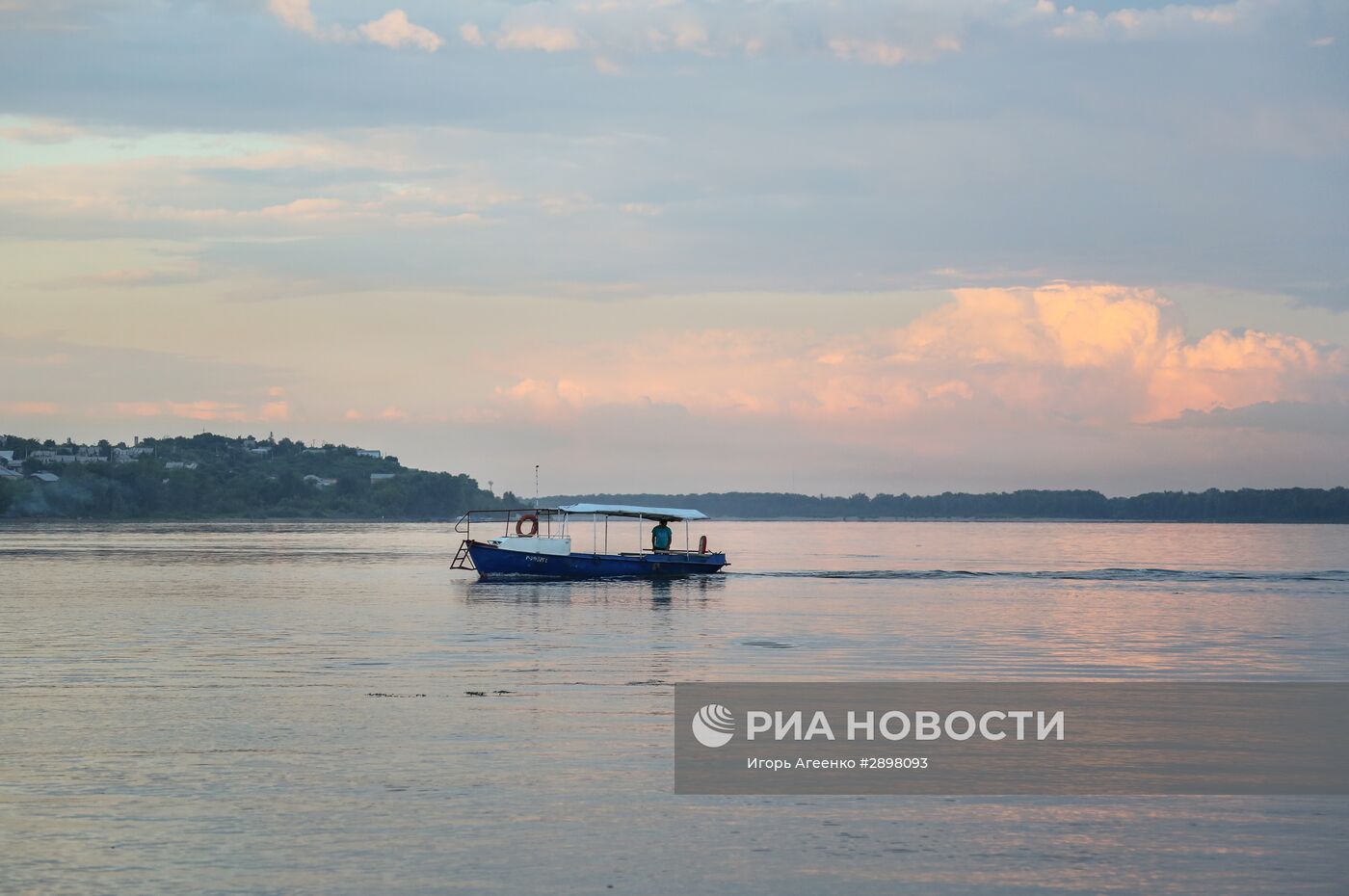 На берегу реки Волги в Саратовской области