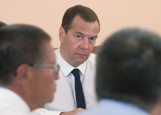 Рабочая поездка премьер-министра РФ Д. Медведева в Крымский федеральный округ