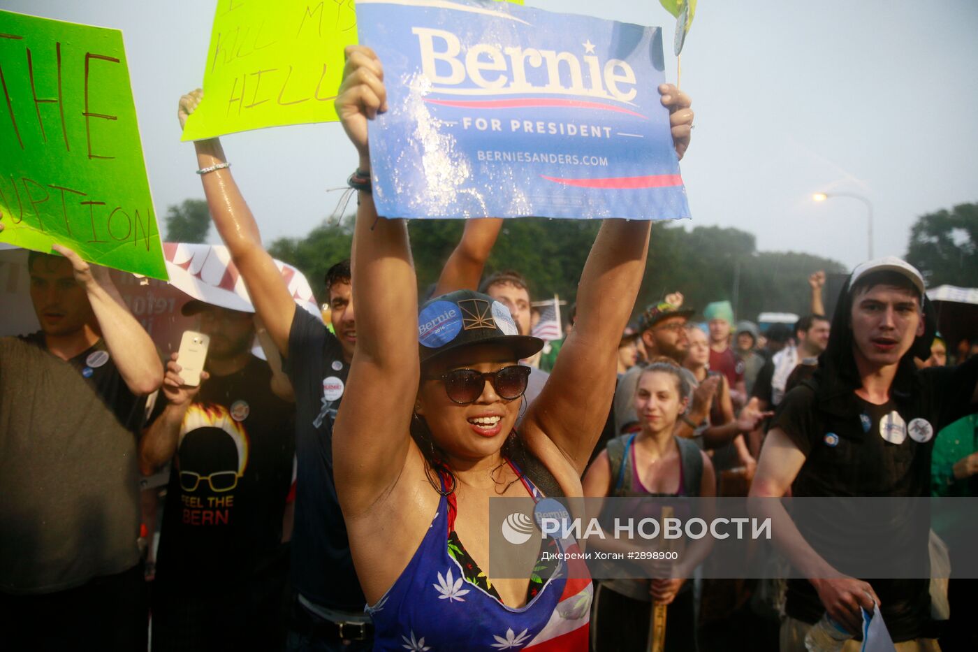 Акция сторонников Б.Сандерса в Филадельфии