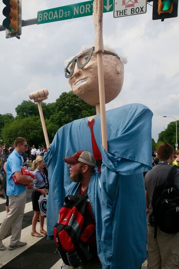 Акция сторонников Б.Сандерса в Филадельфии