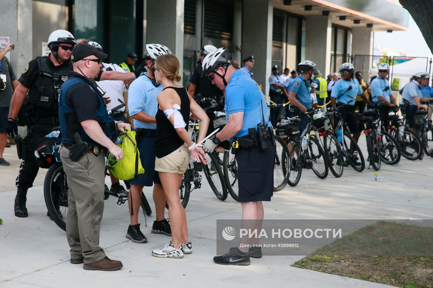 Акция сторонников Б.Сандерса в Филадельфии