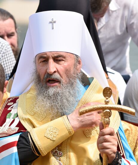 Всеукраинский крестный ход мира, любви и молитвы за Украину