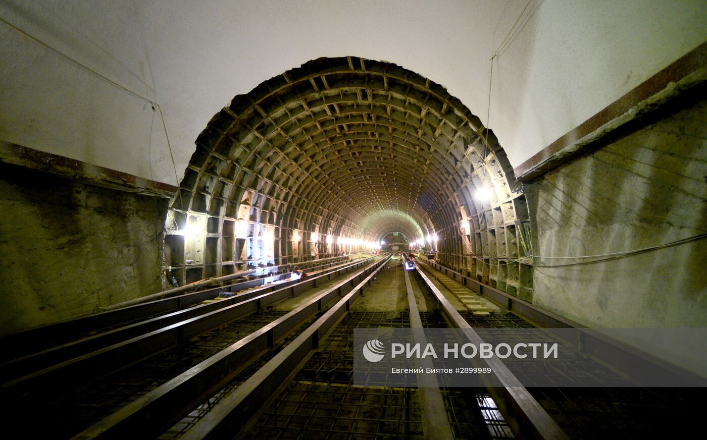 Строительно-монтажные работы на станции метро "Фрунзенская"