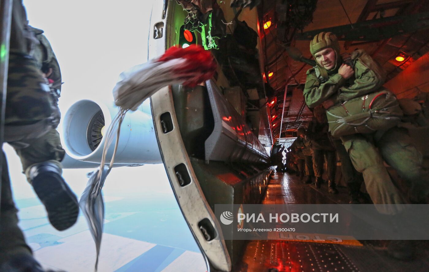 Учения воздушно-десантных войск в Ульяновске