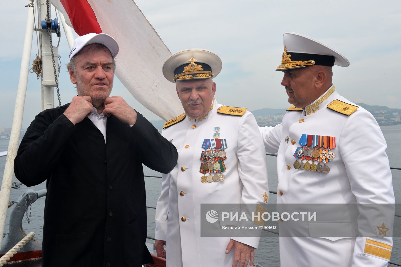 Празднование Дня ВМФ в городах России