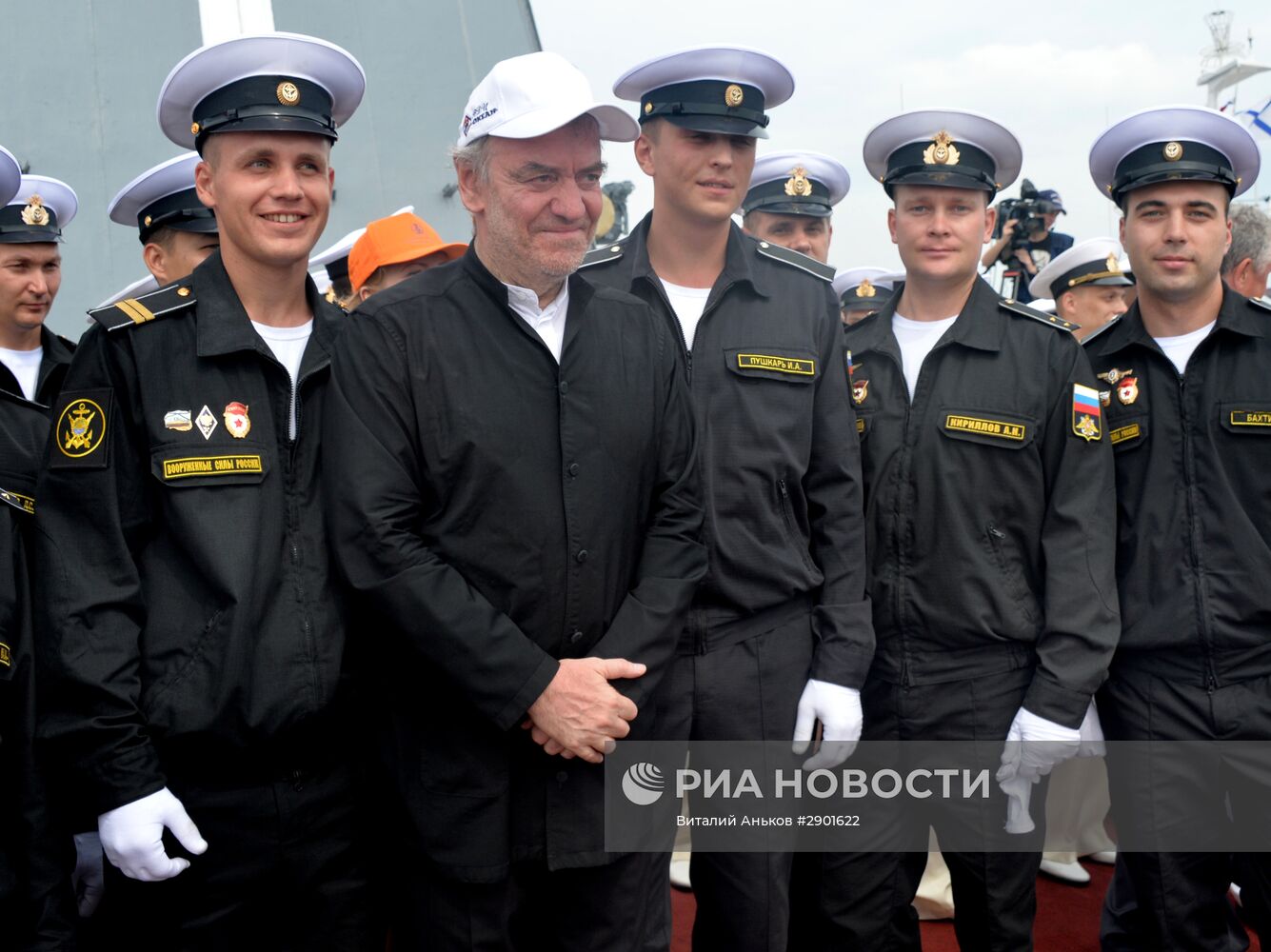 Празднование Дня ВМФ в городах России