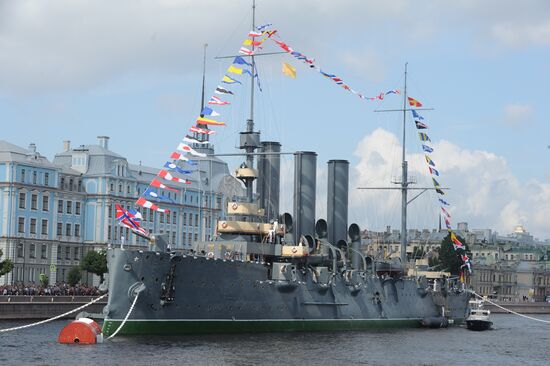 Празднование Дня Военно-Морского флота в Санкт-Петербурге