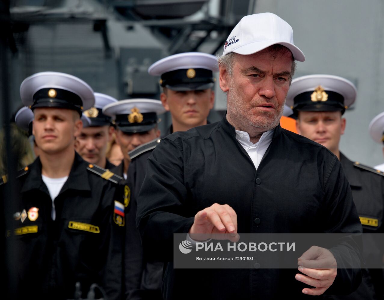 Празднование Дня ВМФ в городах России