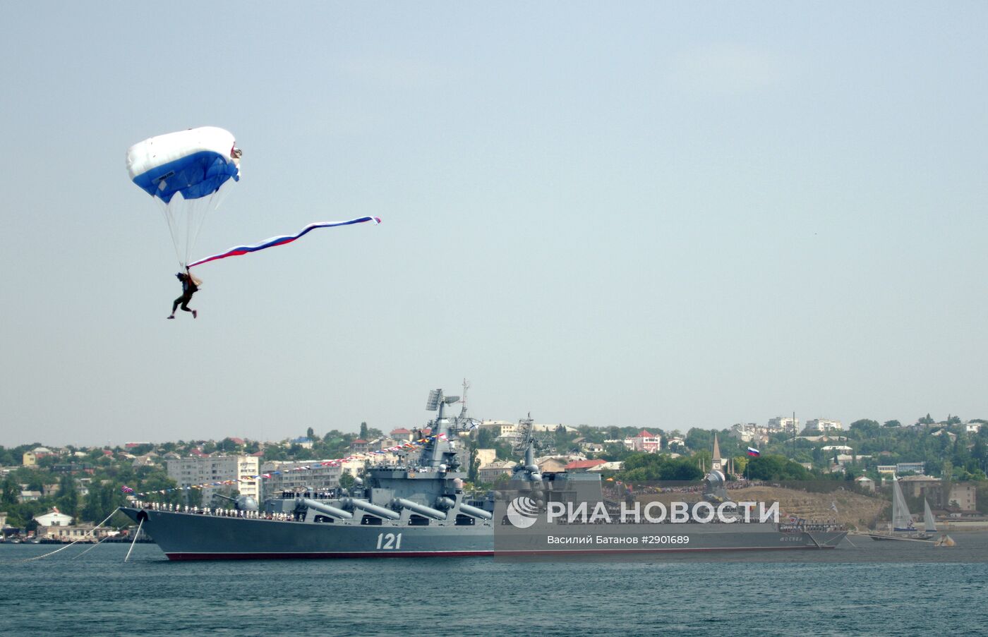 Празднование Дня ВМФ в городах России