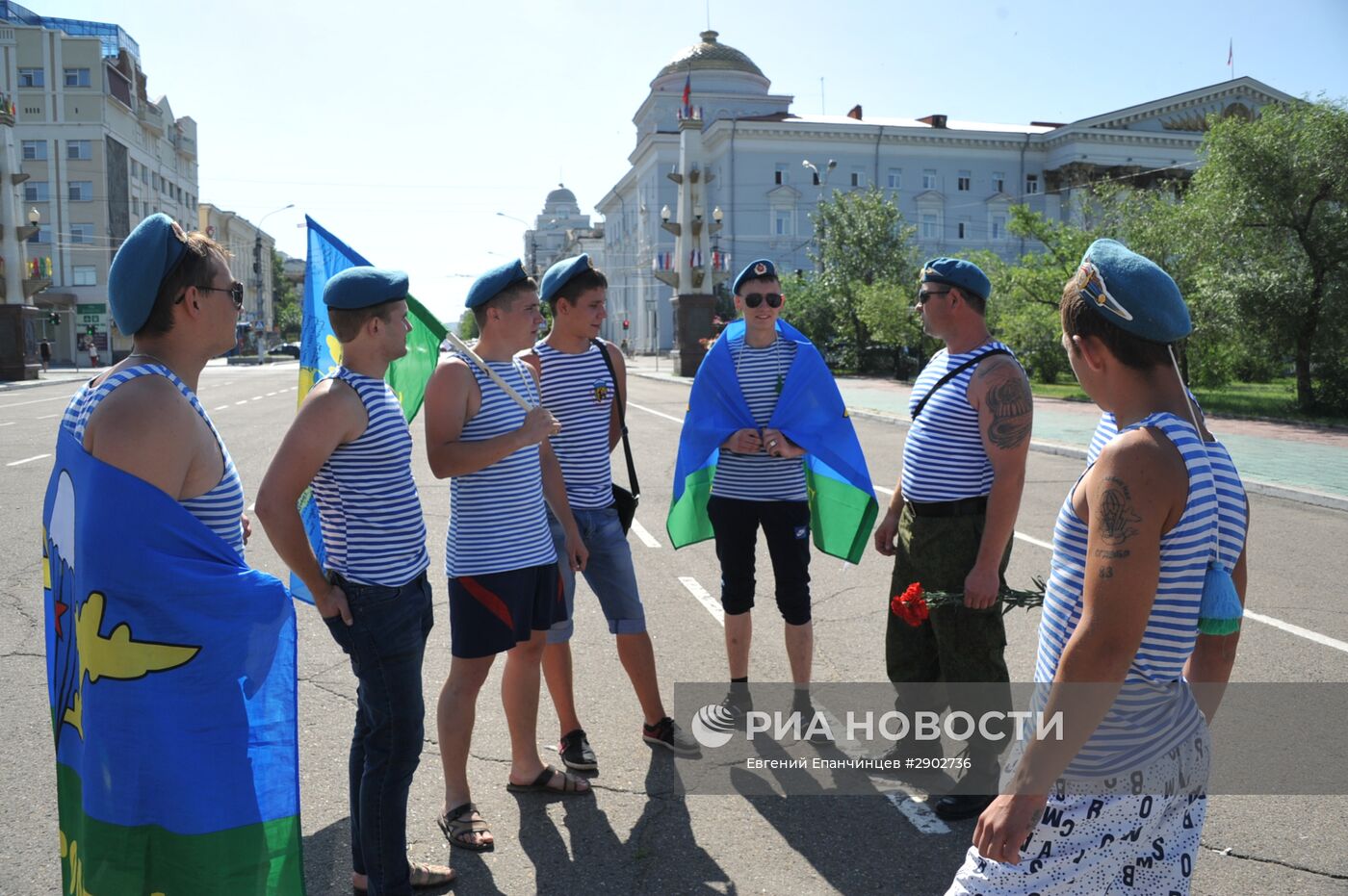 Празднование дня ВДВ в городах России