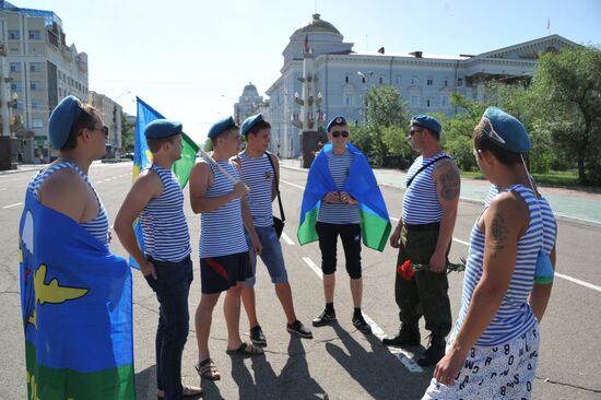 Празднование дня ВДВ в городах России