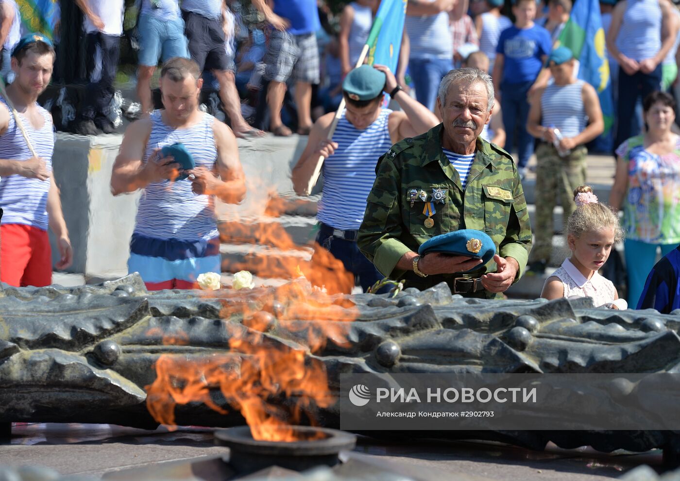 Празднование дня ВДВ в городах России