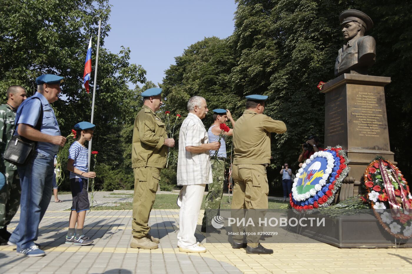 Празднование дня ВДВ в городах России