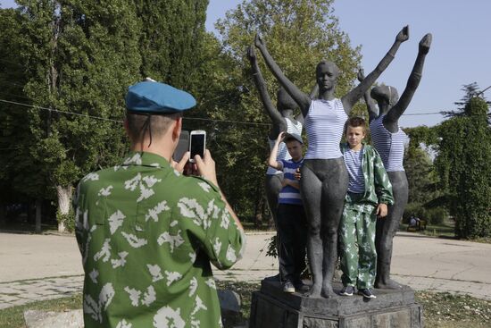 Празднование дня ВДВ в городах России