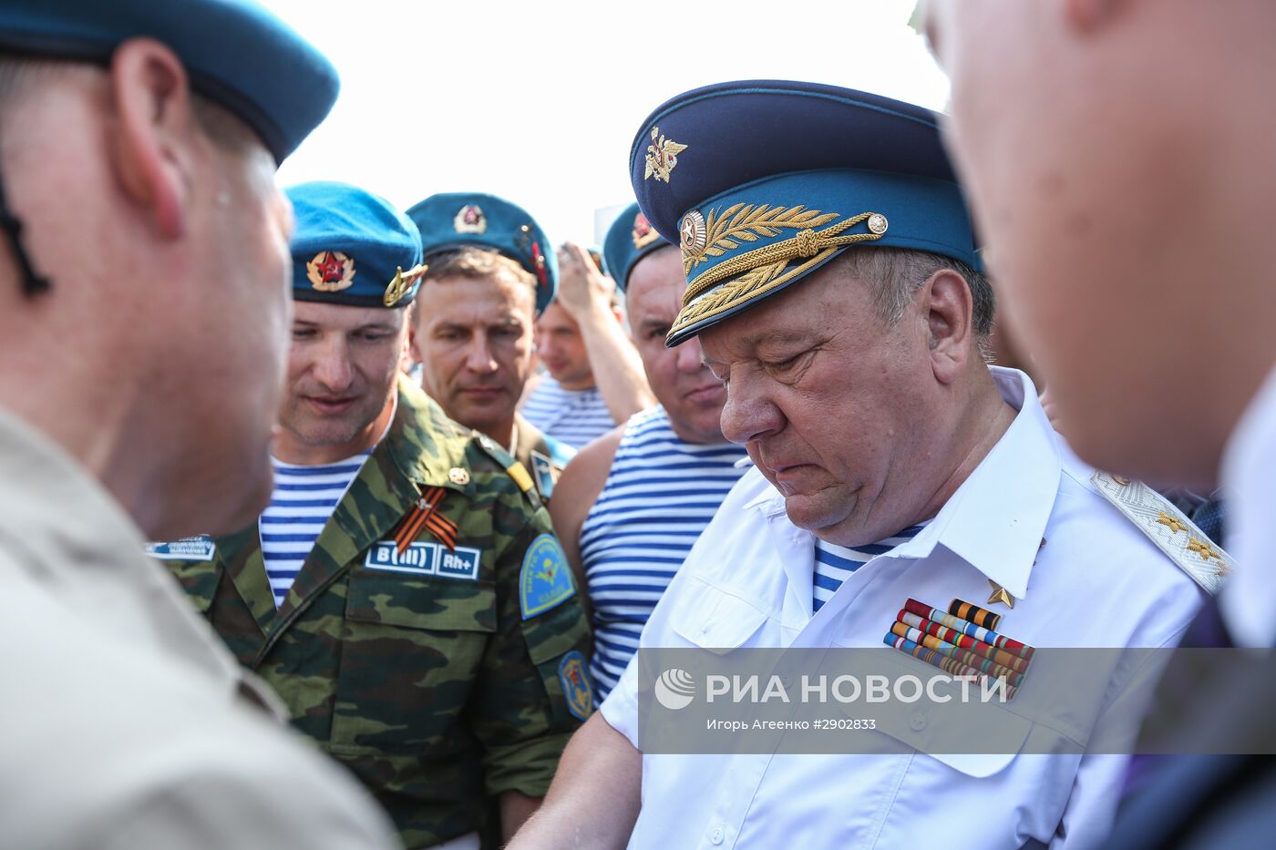 Празднование дня ВДВ в городах России