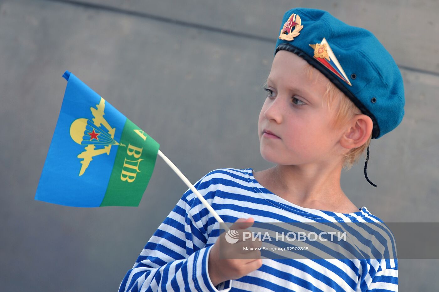 Празднование дня ВДВ в городах России