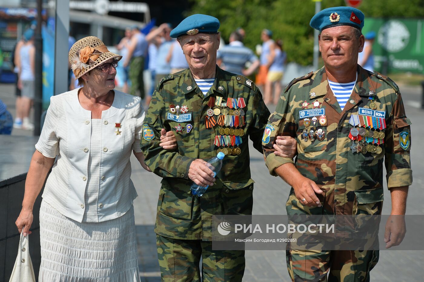 Празднование дня ВДВ в городах России