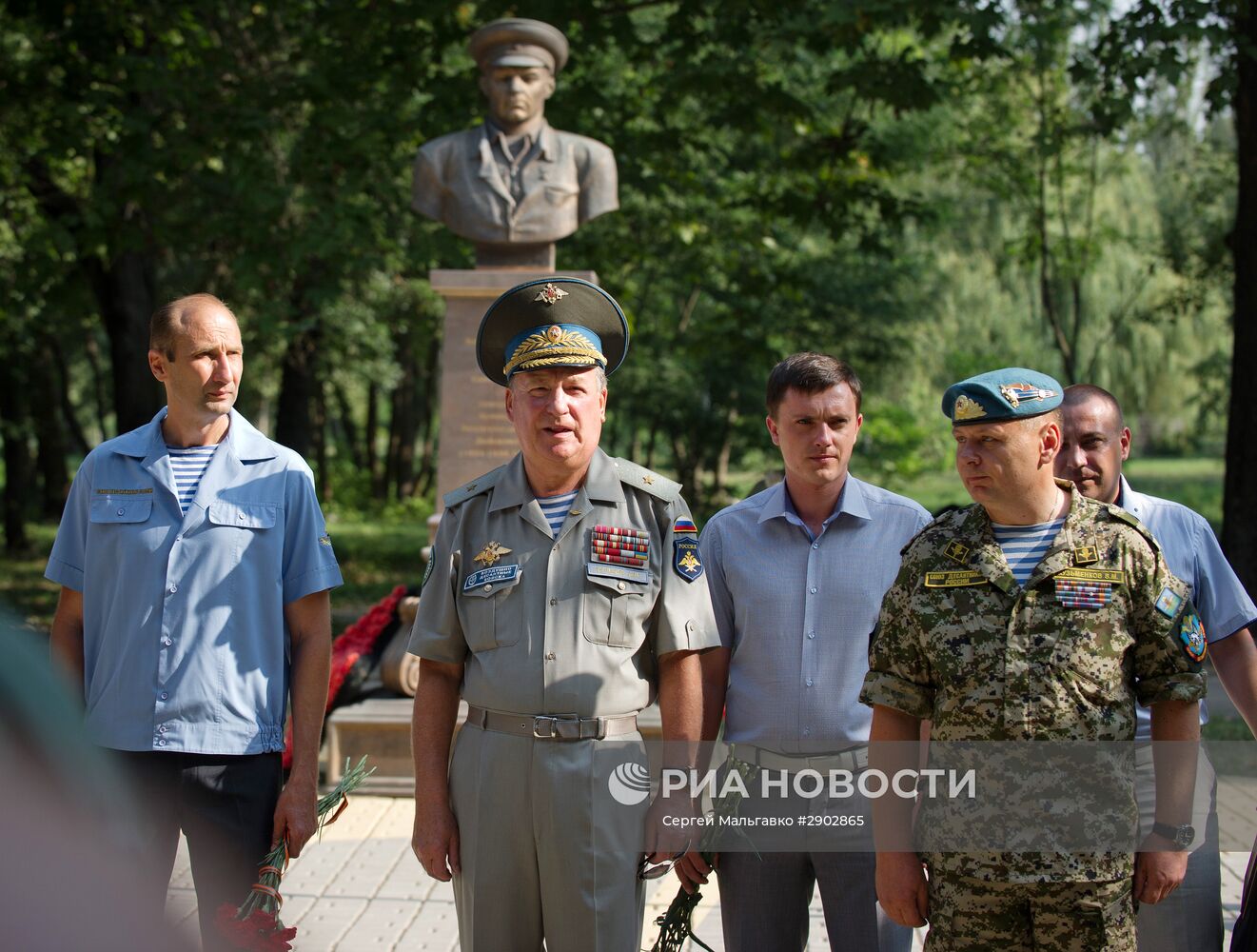 Празднование дня ВДВ в городах России