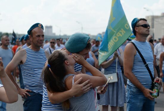 Празднование дня ВДВ в Москве